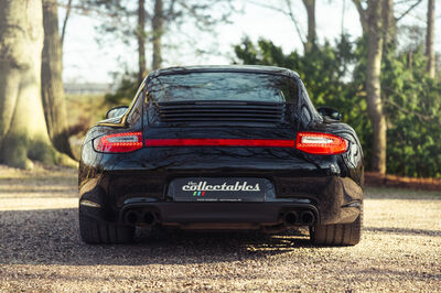 Porsche 997 Carrera 4 GTS