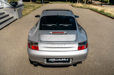 Porsche 996 Carrera 4