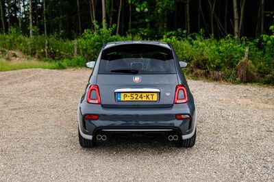 Abarth 695 1.4 T-Jet Esseesse 70th Anniversary