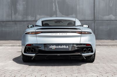 Aston Martin DBS 5.2 V12 Superleggera