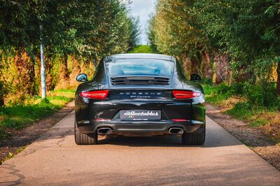 Porsche 911 Carrera (991)