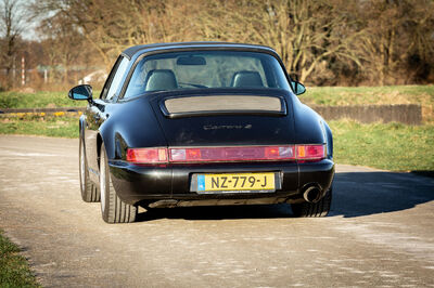 Porsche 911 Carrera 2 Targa (964)