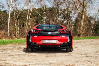 BMW i8 Protonic Red Edition
