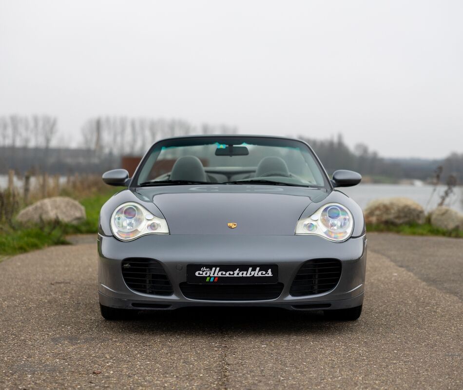 Porsche 996 Carrera 4 Cabriolet