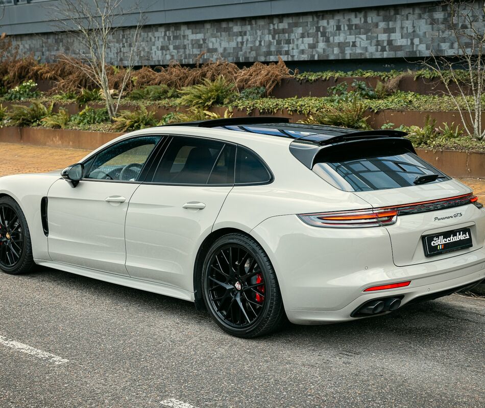 Porsche Panamera Sport Turismo GTS (2020)