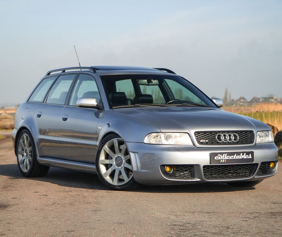 Audi RS4 Avant 2.7 V6 bi-turbo quattro 