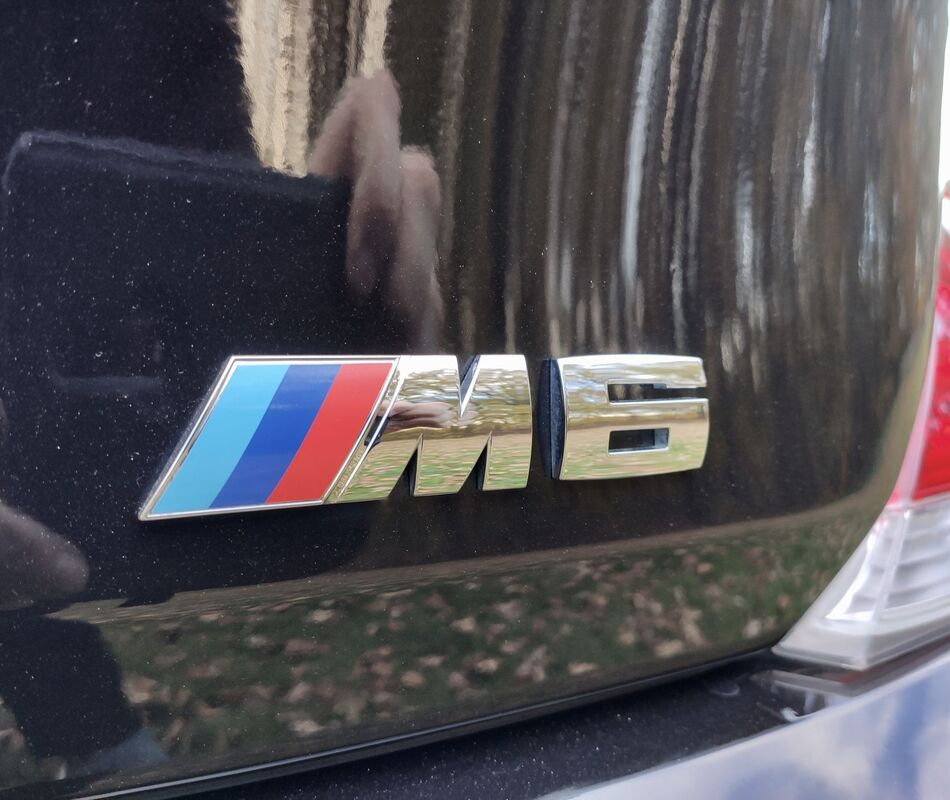 BMW M6 (E63) 
