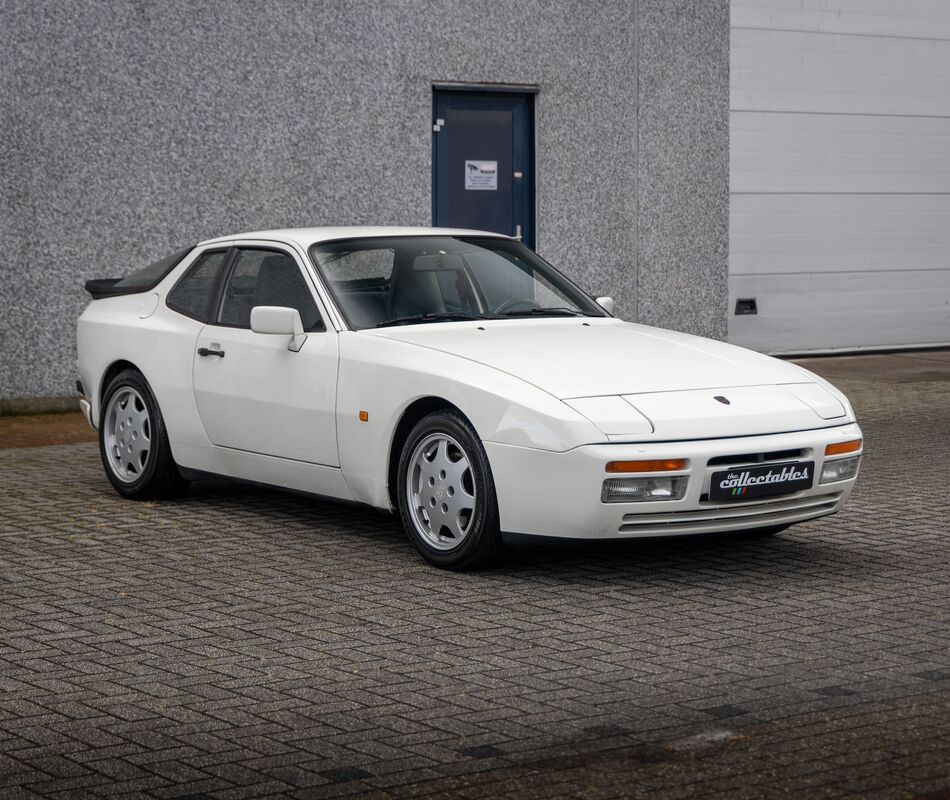 Porsche 944 S2 1990