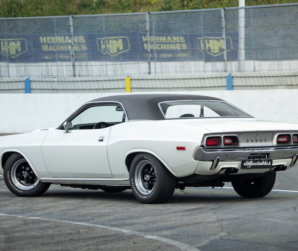 Dodge Challenger 340 V8