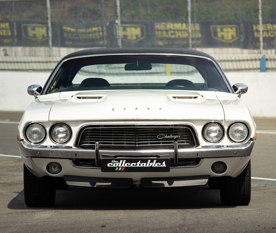 Dodge Challenger 340 V8