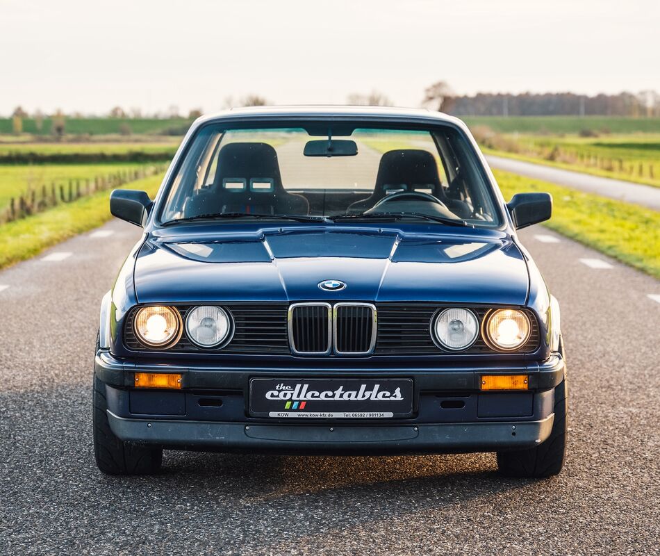 BMW 325i (E30) 2-deurs